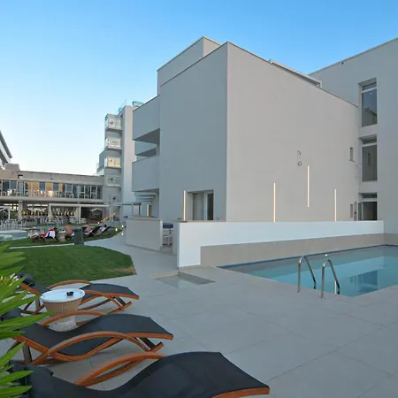 Marina Junior 4 Stelle S 3* Καόρλε