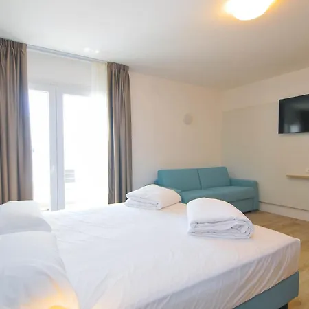 Marina Junior 4 Stelle S Ξενοδοχείο 3*