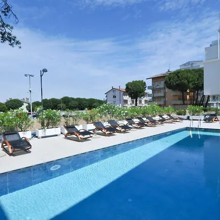 Marina Junior 4 Stelle S 3* Καόρλε