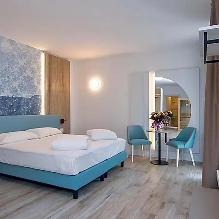 Marina Junior 4 Stelle S Отель Каорле