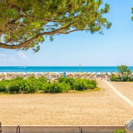 Marina Junior 4 Stelle S Ξενοδοχείο 3*