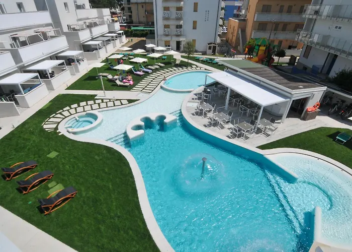 Marina Junior 4 Stelle S Hotel 3*